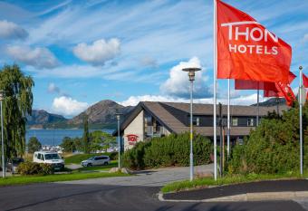 Thon Hotel Sandnes allows 18 year olds to book a room