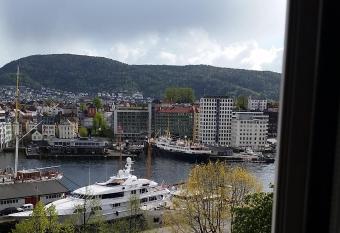 Thon Hotel Orion allows 18 year olds to book a room