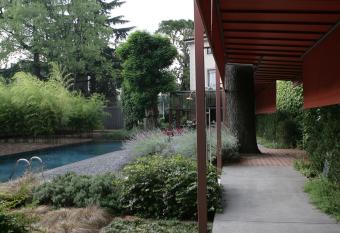 Hotel Clocchiatti Next allows 18 year olds to book a room