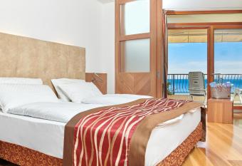 Hotel Baia Verde has Balcony rooms