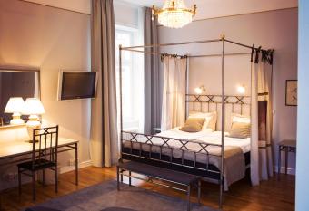 Grand Hotell H  rnan has Balcony rooms