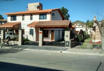 Complejo Camila allows 18 year olds to book a room