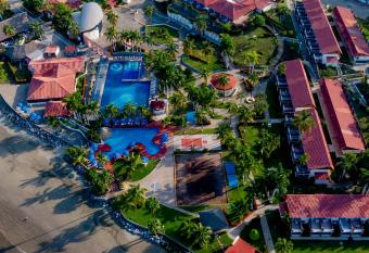 Qualton Club Ixtapa All Inclusive has Balcony rooms