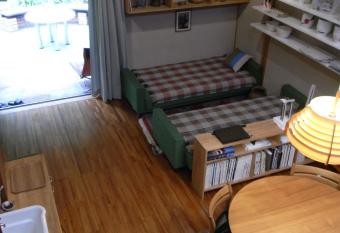 Tajimi Guest House has Balcony rooms