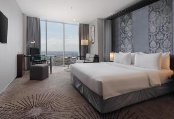 Cambridge Hotel Medan has Smoking rooms