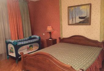 Na Podole Apartment has rooms with a private hot tub