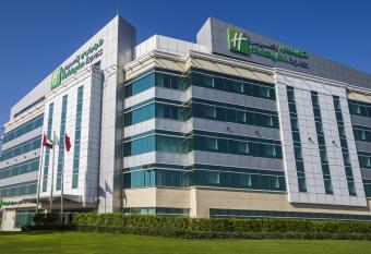 Holiday Inn Express Dubai Airport, an IHG Hotel allows 18 year olds to book a room