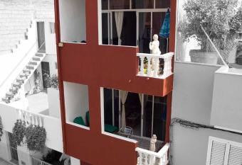 Casa Alcala allows 18 year olds to book a room