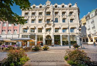 Karl Johan Hotel allows 18 year olds to book a room
