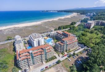 Aparthotel Hotel Prestige City II allows 18 year olds to book a room