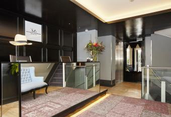 The Muse Amsterdam - Boutique Hotel has Balcony rooms