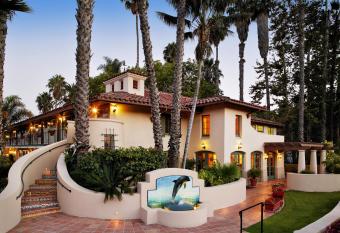 Inn By The Harbor allows 18 year olds to book a room