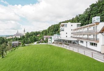 SPES Hotel & Seminare has Balcony rooms