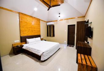 The Kanila Resort allows 18 year olds to book a room