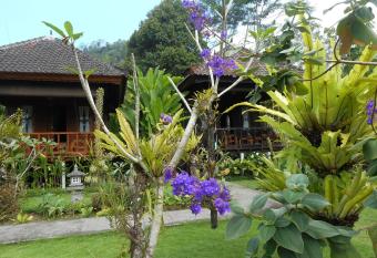 Kubu Alas Tunggal Villa has Balcony rooms