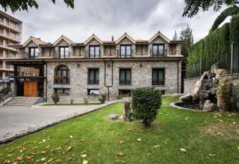 Hotel Villa Virginia has Balcony rooms