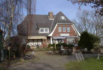 Zum Eichbaum allows 18 year olds to book a room