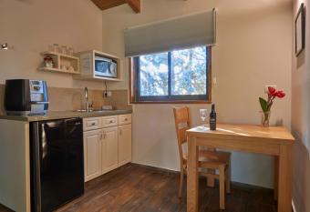 Halomot Naftali allows 18 year olds to book a room