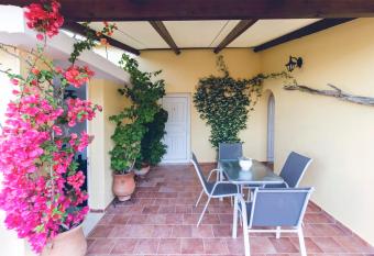 Studios Vaso - Center has Balcony rooms