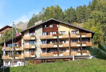 Hotel Fiescherhof has Balcony rooms