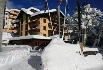 Hotel Alpina has Balcony rooms