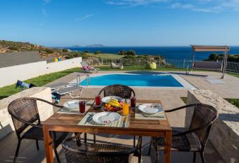 Triopetra View Villas has Balcony rooms
