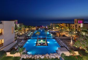 Holiday Inn Resort Dead Sea, an IHG Hotel allows 18 year olds to book a room