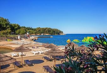 Apartments Leon has Balcony rooms