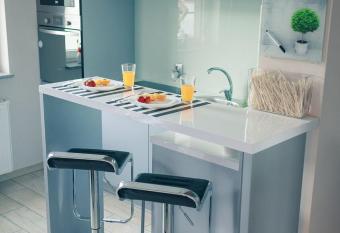 Apartament Zeus has Balcony rooms