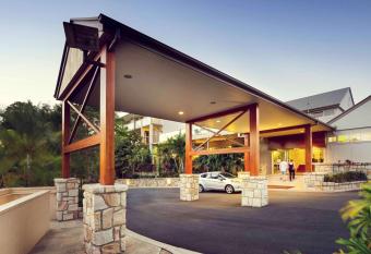 Mercure Clear Mountain Lodge has Balcony rooms