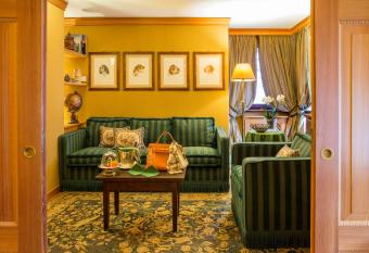 Hotel Hermitage Relais & Ch  teaux has Balcony rooms