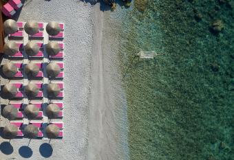 Proteas Blu Resort allows 18 year olds to book a room