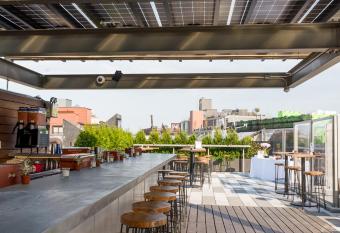 Pod Brooklyn allows 18 year olds to book a room