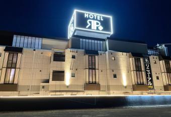 HOTEL Rplus       allows 18 year olds to book a room