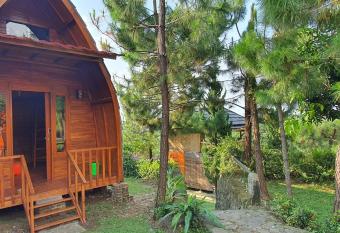 Saung Orange Village has Balcony rooms