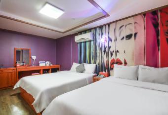 Hotel Lie has Balcony rooms