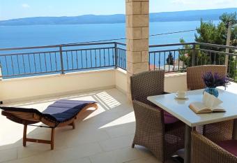 Apartments Mirko has Balcony rooms