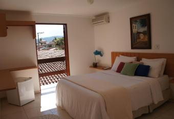 Pousada do Tesouro has rooms with a private hot tub