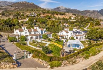 Castillo de Zalia Conjunto Rural has Balcony rooms