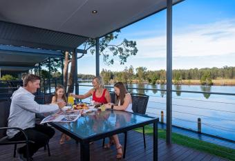 Discovery Parks - Forster allows 18 year olds to book a room