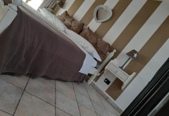 La Fiorana Ivrea has Balcony rooms