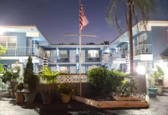 Ashley Brooke Beach Resort has Balcony rooms