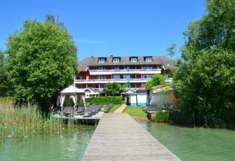Hotel Silvia has Balcony rooms