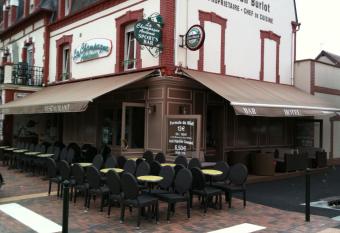 H  tel La Champagne Ardenne Cabourg has Balcony rooms