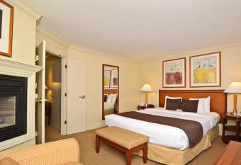 Best Western Plus All Suites Inn has Balcony rooms