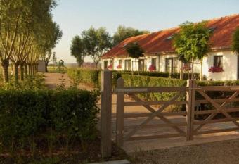 B&B Knotwilgenhoeve allows 18 year olds to book a room