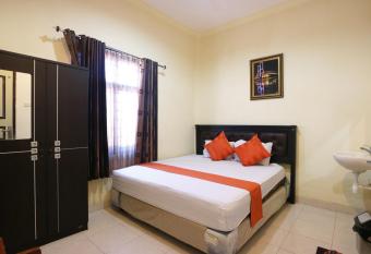 Hotel Syariah Walisongo allows 18 year olds to book a room