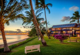 Castle Molokai Shores has Balcony rooms