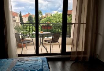 Sarafovo Sea & Forest has Balcony rooms