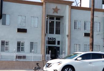 Hollywood Stars Inn allows 18 year olds to book a room